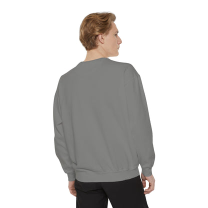 THE WEEKEND EDIT CREW GREY & RED